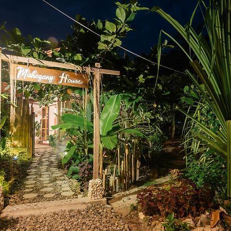 Soffta Surf Ranch Hostel General Luna  Exterior photo