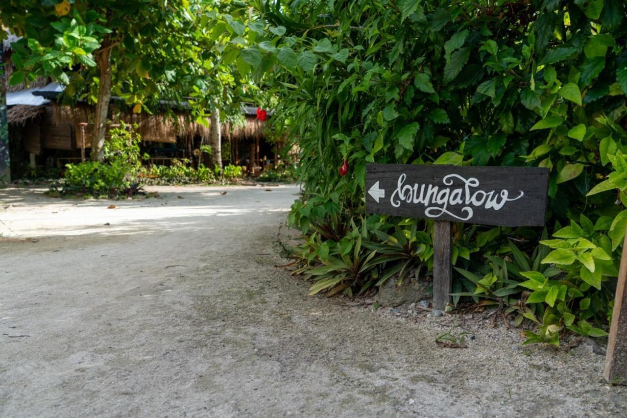 Soffta Surf Ranch Hostel General Luna  Exterior photo