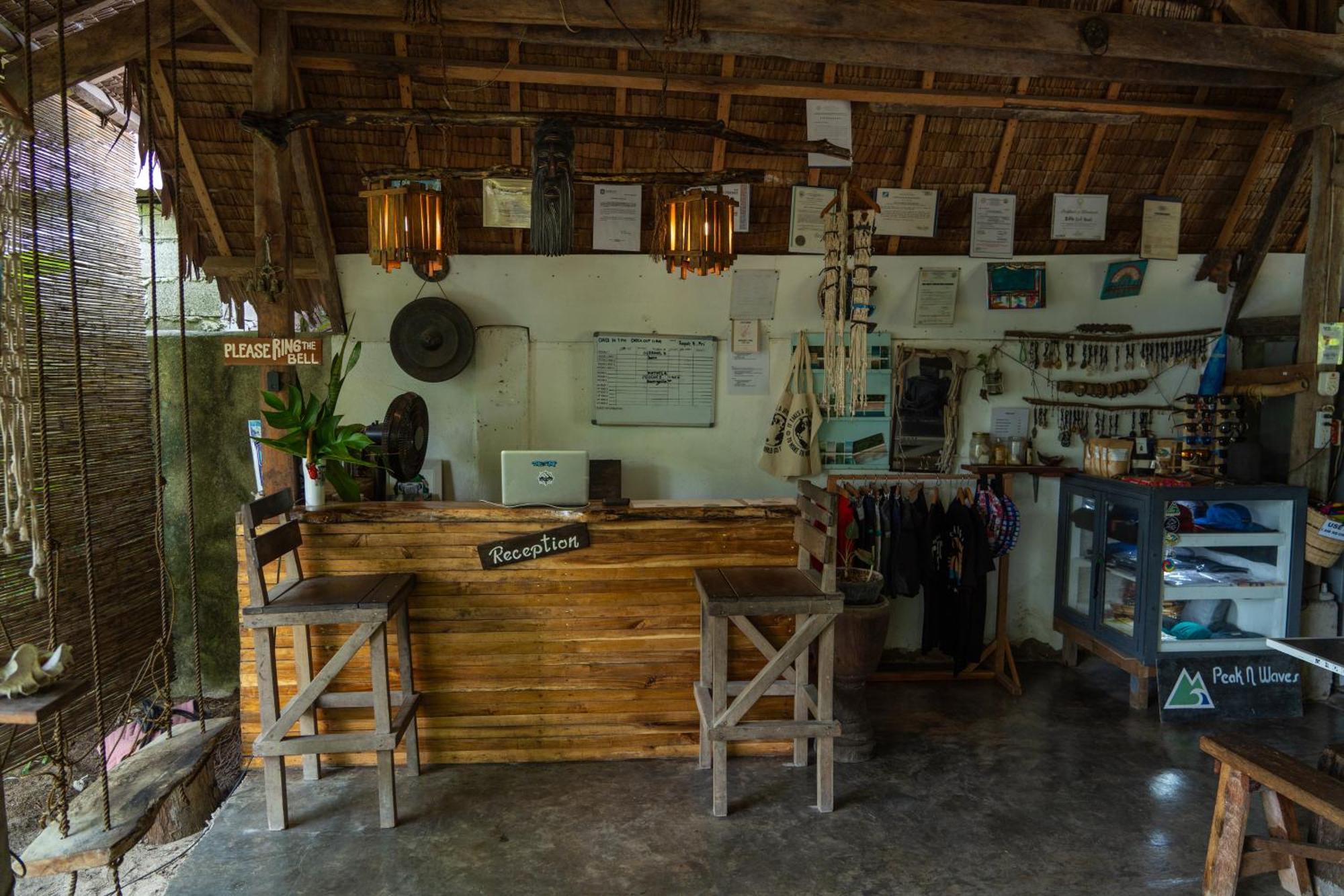 Soffta Surf Ranch Hostel General Luna  Exterior photo