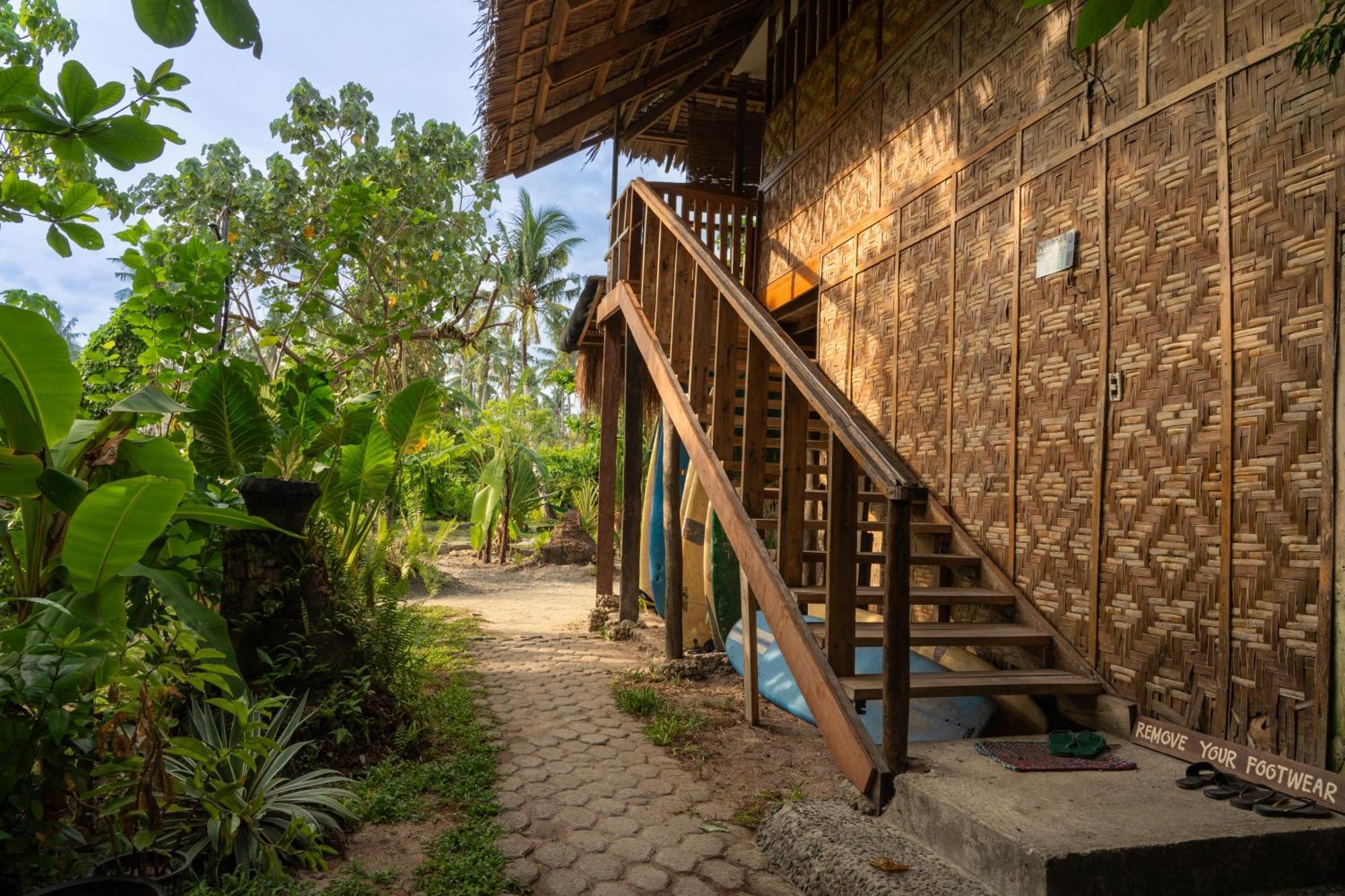 Soffta Surf Ranch Hostel General Luna  Exterior photo