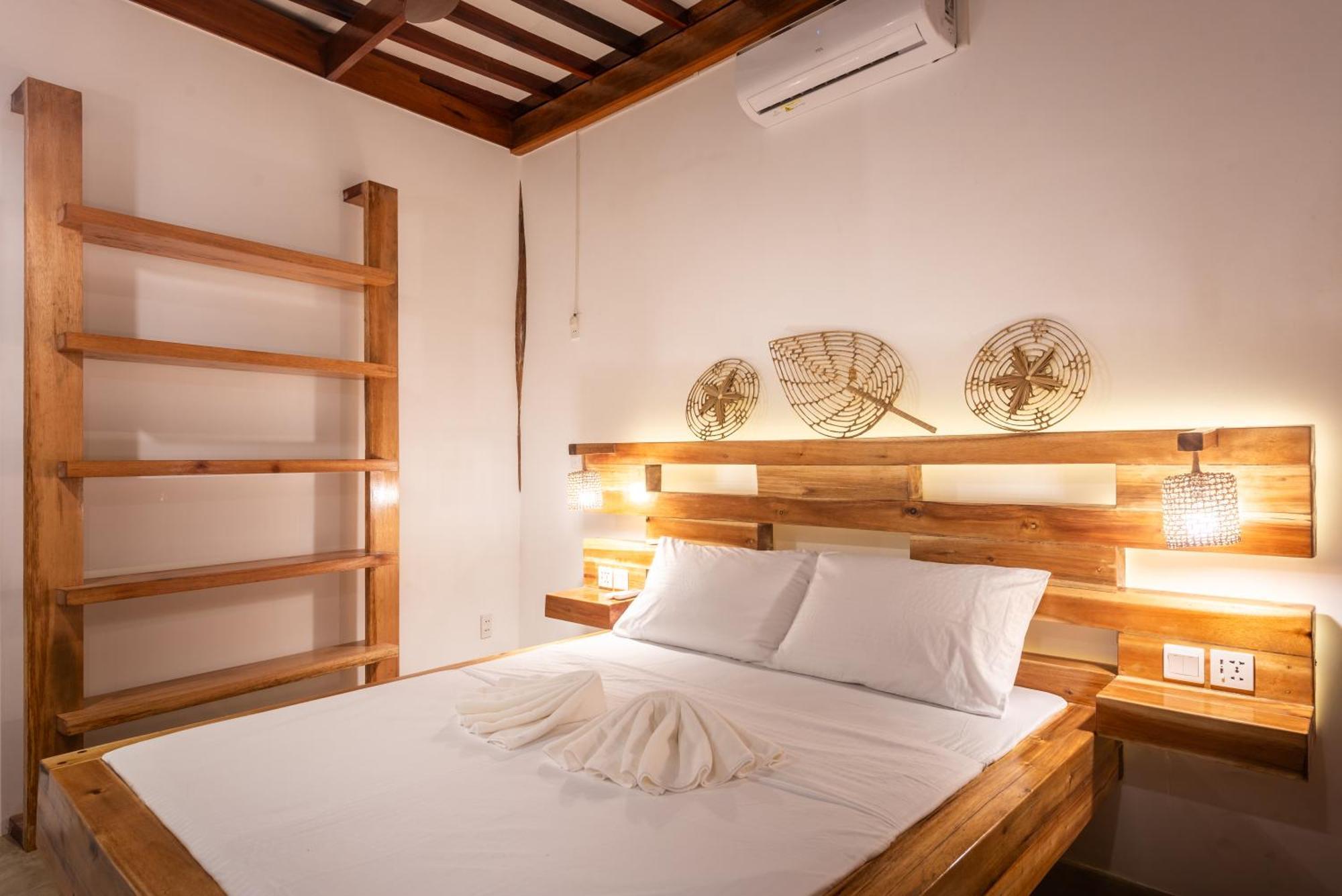 Soffta Surf Ranch Hostel General Luna  Exterior photo